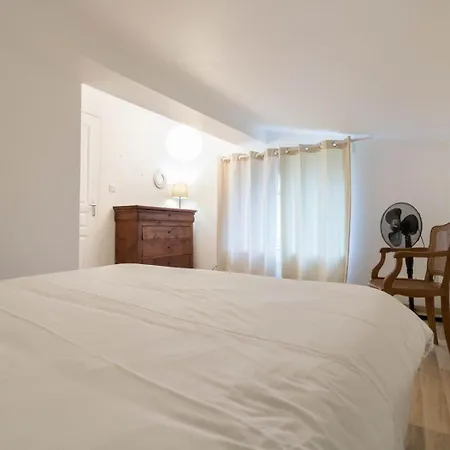 Holiday home Le Cerisier - Chateau Des Varennes *