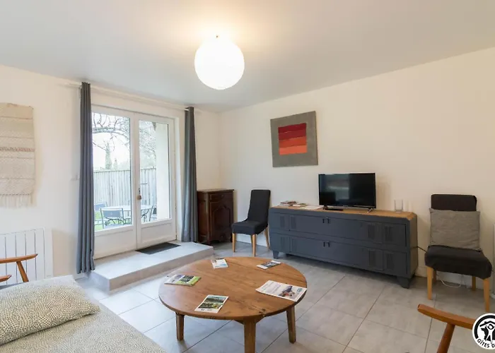 Le Cerisier - Chateau Des Varennes * Varennes (Haute-Garonne)