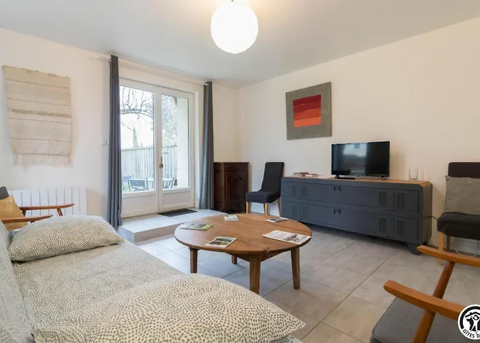 Le Cerisier - Chateau Des Varennes