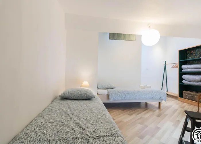 Le Cerisier - Chateau Des Varennes * Varennes (Haute-Garonne)